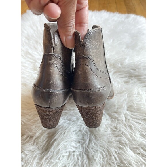 Frye Size 6 Renee Brown Gray Seam Distressed Burnished Leather NWOB Cowgirl Core - Picture 6 of 16